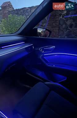 Внедорожник / Кроссовер Audi e-tron S Sportback 2021 в 