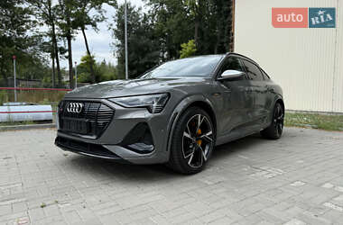 Внедорожник / Кроссовер Audi e-tron S Sportback 2022 в 