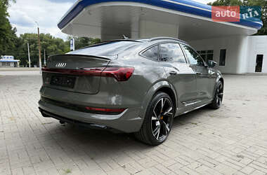 Внедорожник / Кроссовер Audi e-tron S Sportback 2022 в 