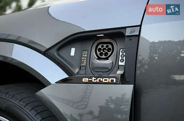 Внедорожник / Кроссовер Audi e-tron S Sportback 2022 в 