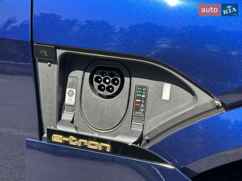 Позашляховик / Кросовер Audi e-tron S Sportback 2020 в Ковелі