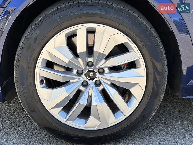 Позашляховик / Кросовер Audi e-tron S Sportback 2020 в Ковелі