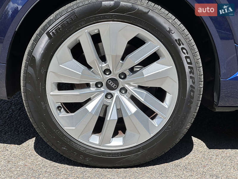 Позашляховик / Кросовер Audi e-tron S Sportback 2020 в Ковелі