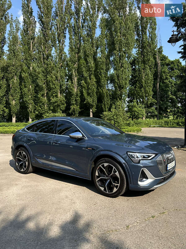 Внедорожник / Кроссовер Audi e-tron S Sportback 2021 в Киеве