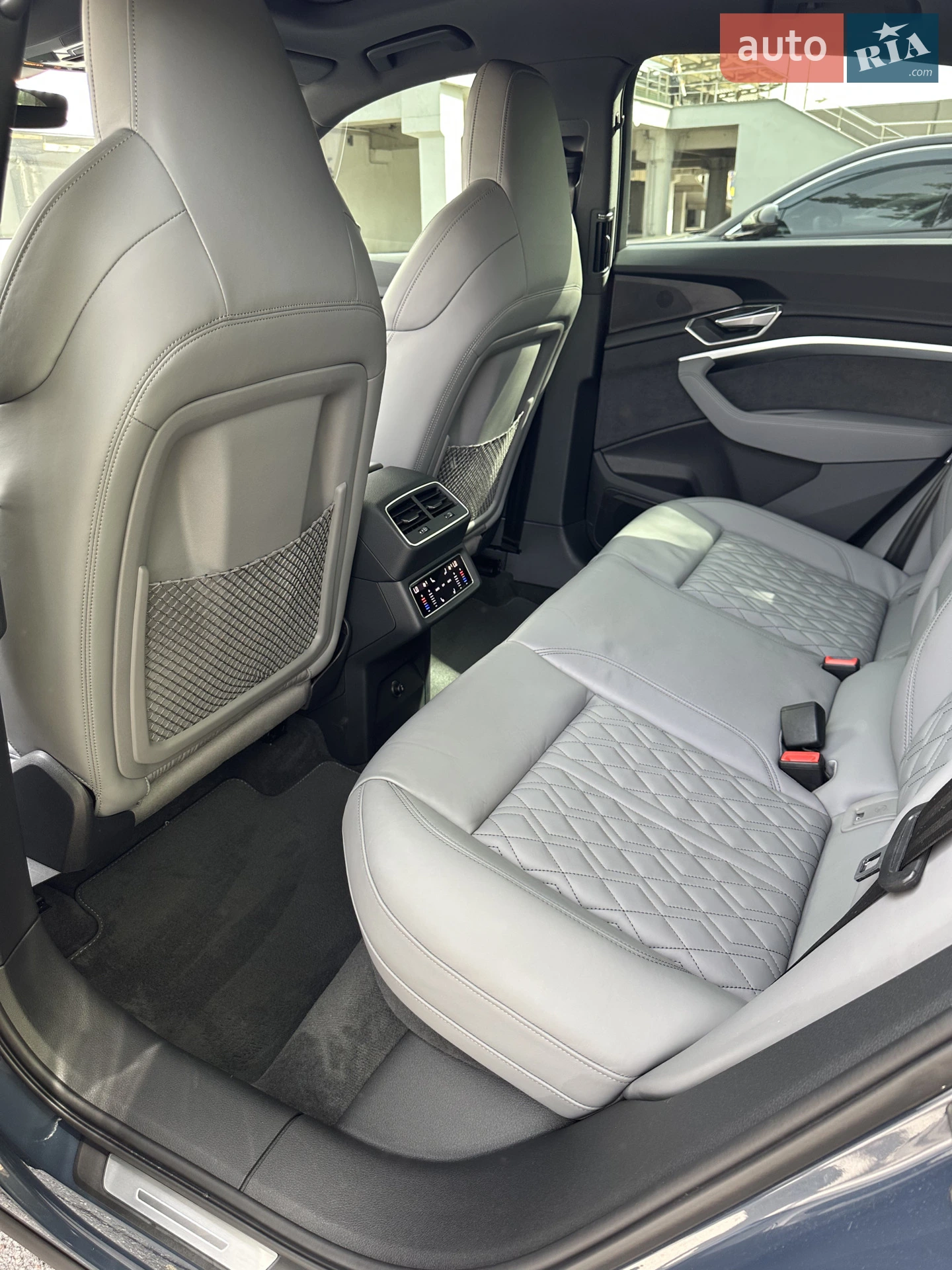 2021 Audi e-tron S Sportback - мініатюра 29