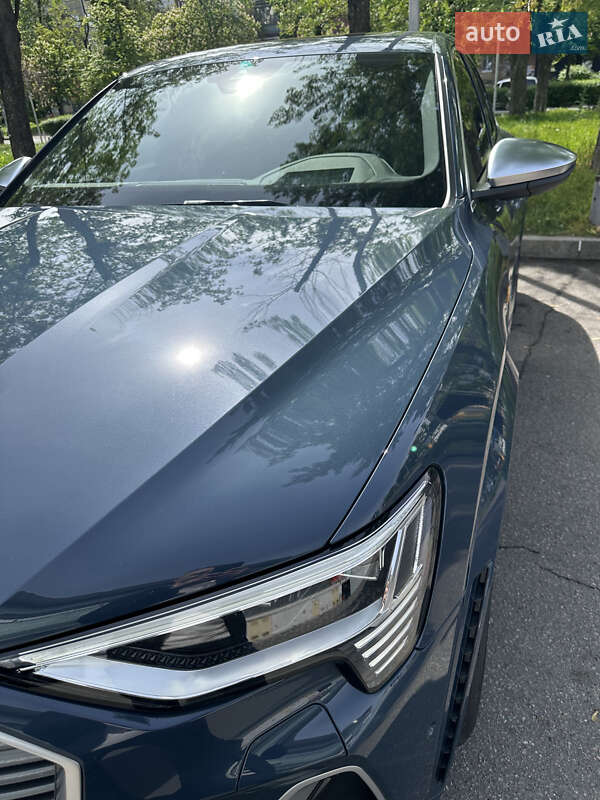 Внедорожник / Кроссовер Audi e-tron S Sportback 2021 в Киеве