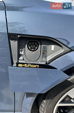 Внедорожник / Кроссовер Audi e-tron S Sportback 2021 в 