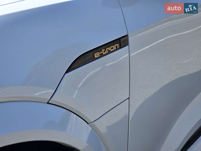 Позашляховик / Кросовер Audi e-tron S Sportback 2021 в Ковелі фото 25 Позашляховик / Кросовер Audi e-tron S Sportback 2021 в Ковелі