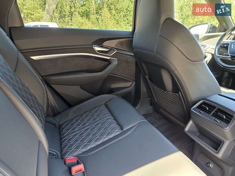 Позашляховик / Кросовер Audi e-tron S Sportback 2021 в Ковелі фото 66 Позашляховик / Кросовер Audi e-tron S Sportback 2021 в Ковелі
