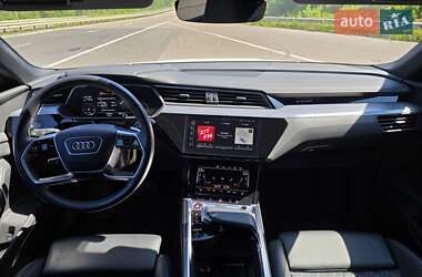 Внедорожник / Кроссовер Audi e-tron S Sportback 2021 в 