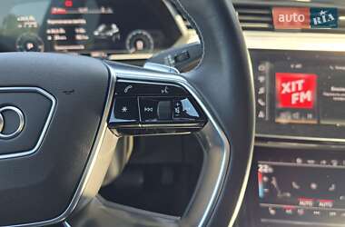 Внедорожник / Кроссовер Audi e-tron S Sportback 2021 в 
