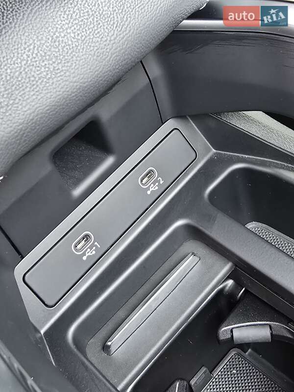 Внедорожник / Кроссовер Audi e-tron S Sportback 2021 в Киеве фото 18 Внедорожник / Кроссовер Audi e-tron S Sportback 2021 в Киеве