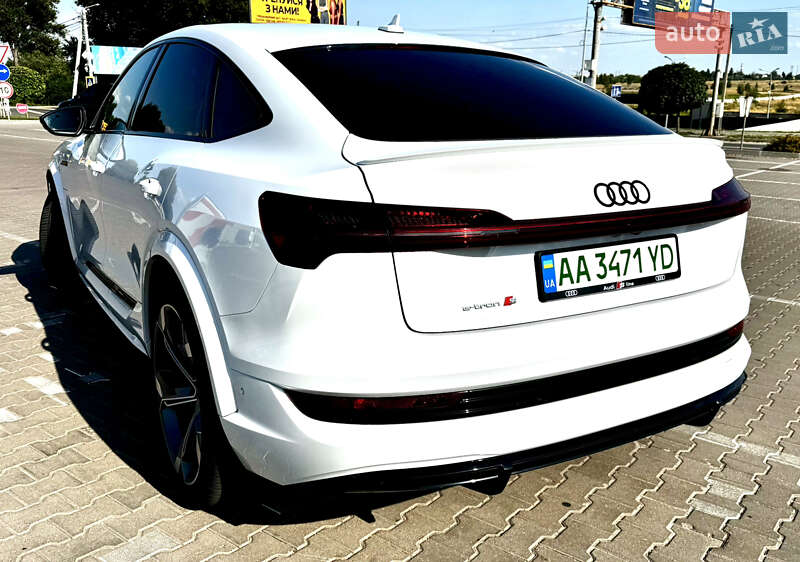 Позашляховик / Кросовер Audi e-tron S Sportback 2021 в Києві фото 7 Позашляховик / Кросовер Audi e-tron S Sportback 2021 в Києві
