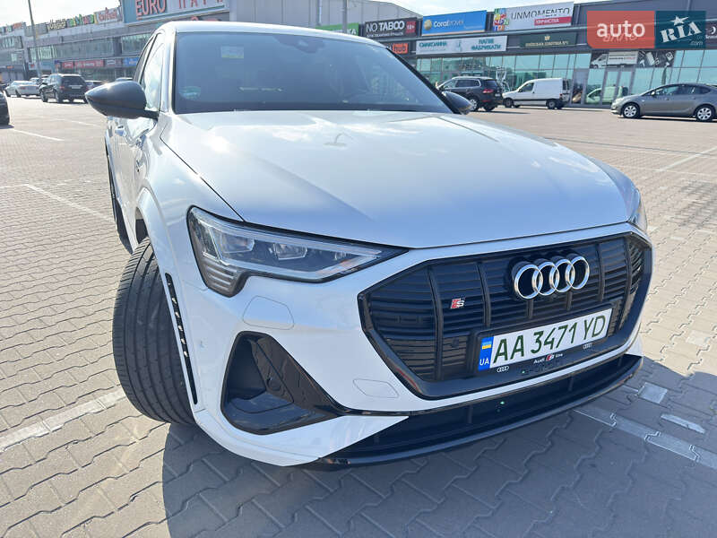 Audi e-tron S Sportback 2021