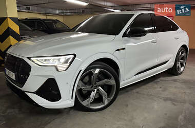 Внедорожник / Кроссовер Audi e-tron S Sportback 2022 в 