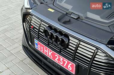 Внедорожник / Кроссовер Audi e-tron S Sportback 2022 в 