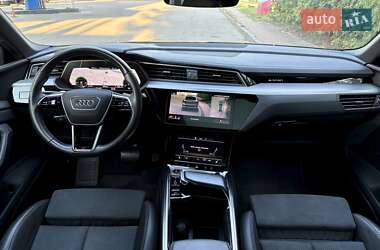Внедорожник / Кроссовер Audi e-tron S Sportback 2022 в 