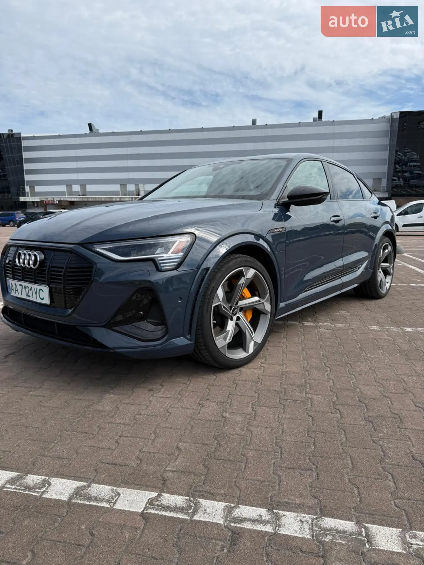 2023 Audi e-tron S Sportback - мініатюра 3