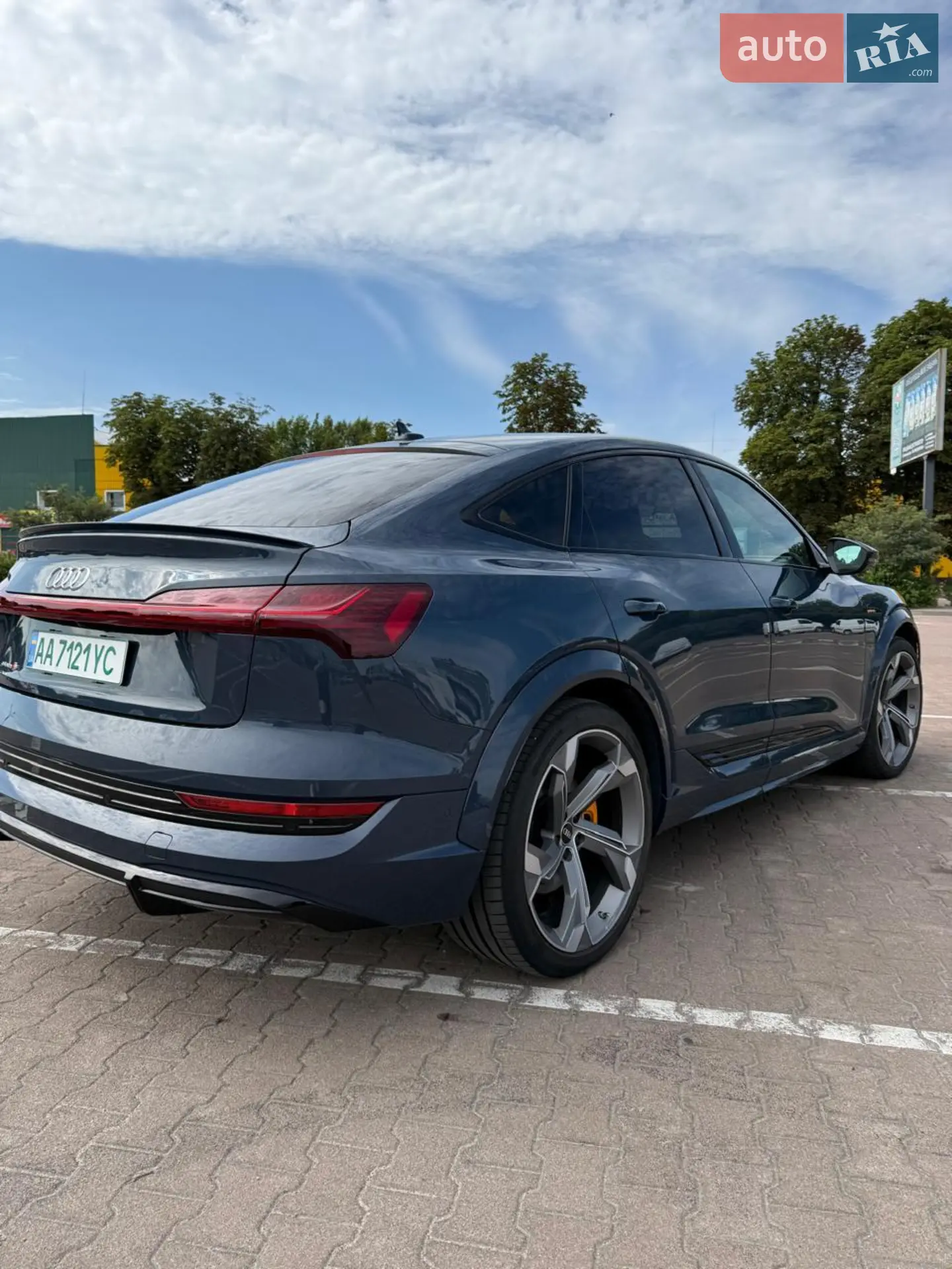 2023 Audi e-tron S Sportback - мініатюра 4