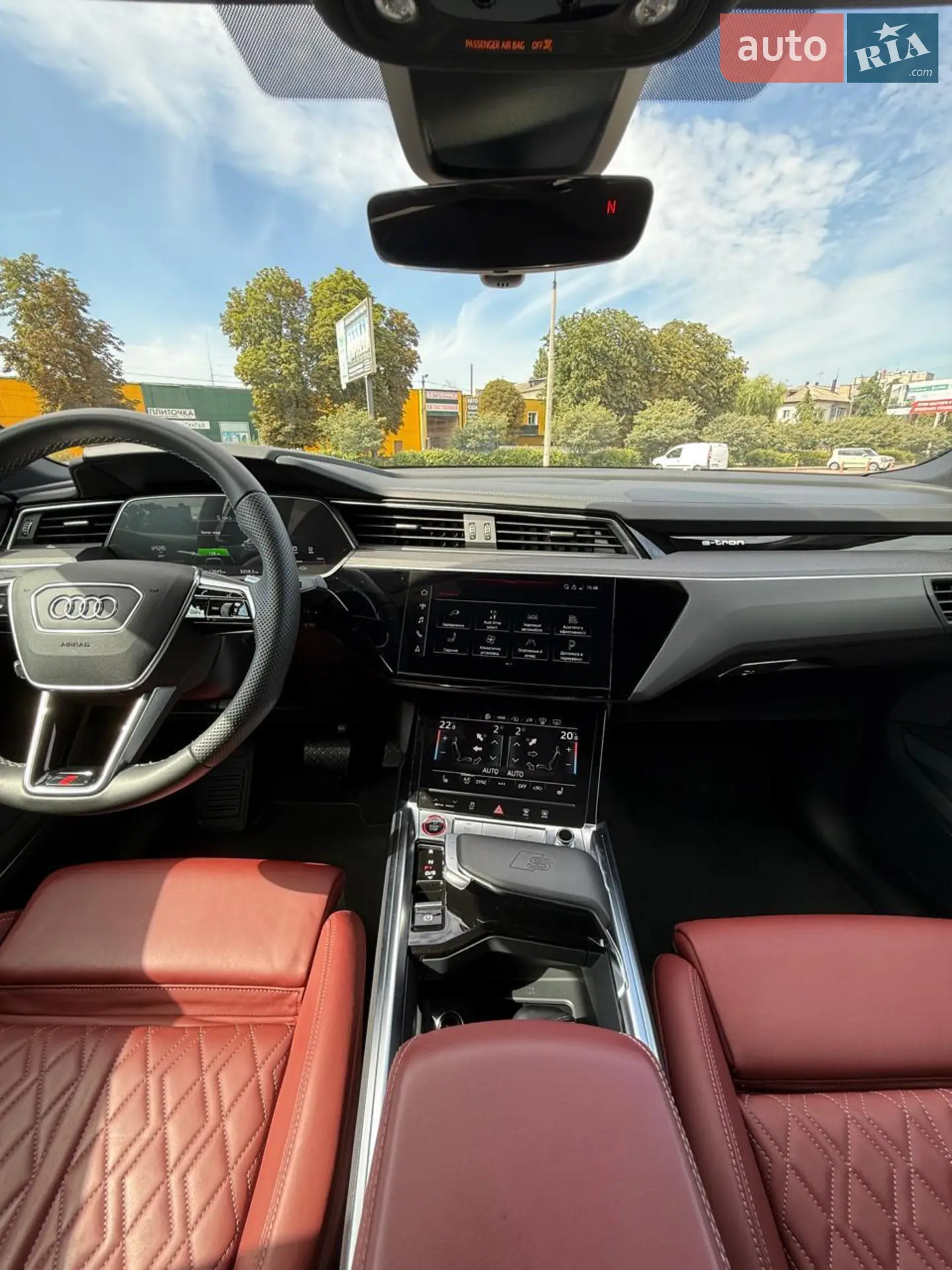 2023 Audi e-tron S Sportback - мініатюра 10