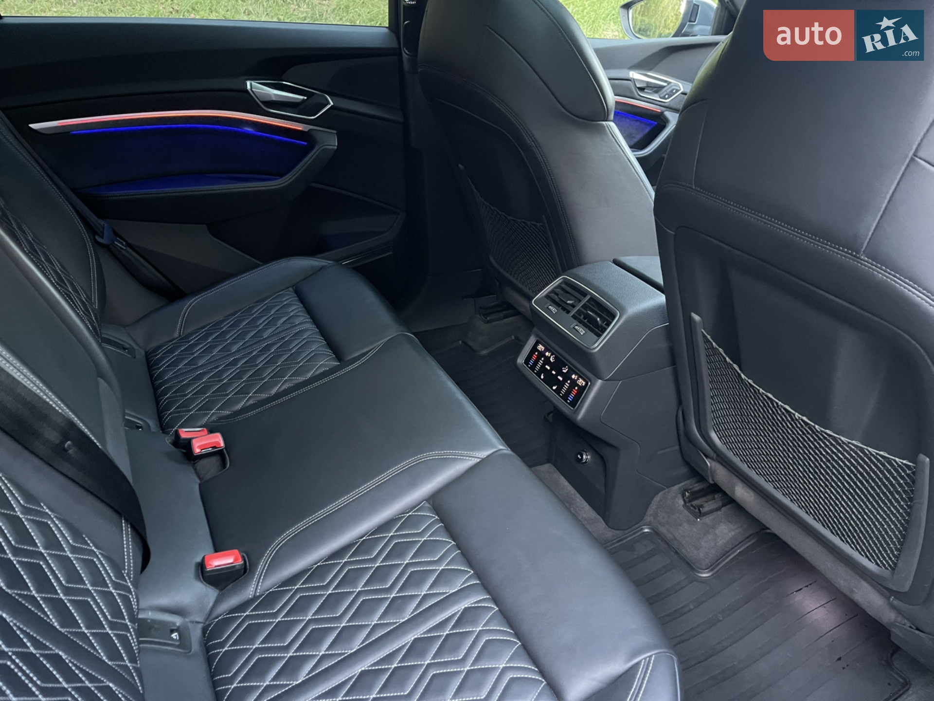 2021 Audi e-tron S Sportback - мініатюра 38