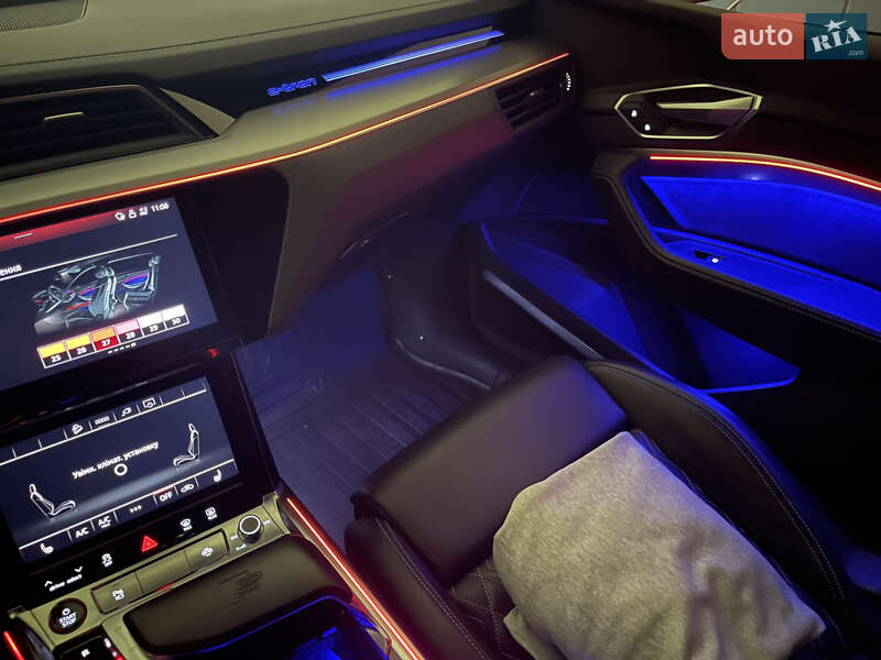 Позашляховик / Кросовер Audi e-tron S Sportback 2021 в Тернополі фото 46 Позашляховик / Кросовер Audi e-tron S Sportback 2021 в Тернополі