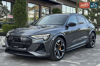 Внедорожник / Кроссовер Audi e-tron S Sportback 2021 в 