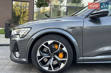 Внедорожник / Кроссовер Audi e-tron S Sportback 2021 в 