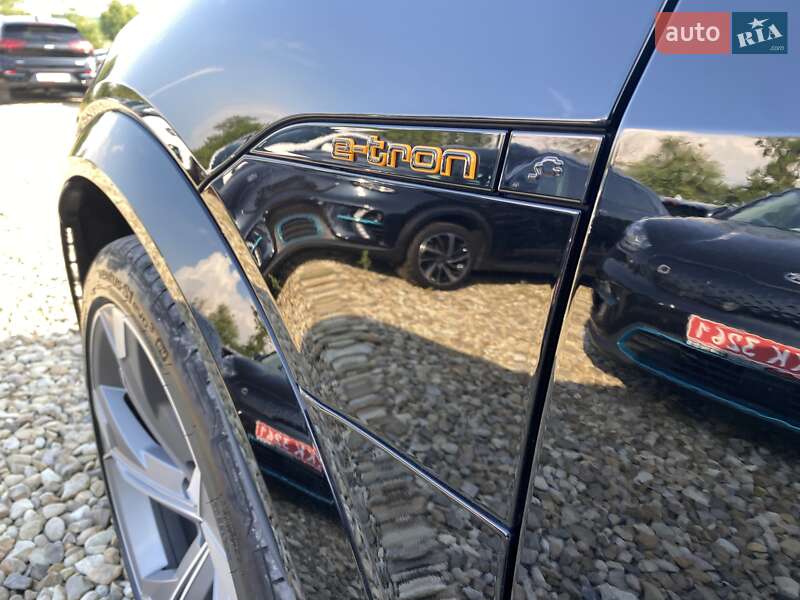Позашляховик / Кросовер Audi e-tron S Sportback 2023 в Львові фото 47 Позашляховик / Кросовер Audi e-tron S Sportback 2023 в Львові