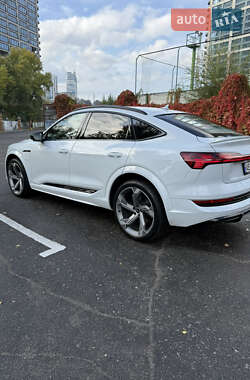 Внедорожник / Кроссовер Audi e-tron S Sportback 2022 в 