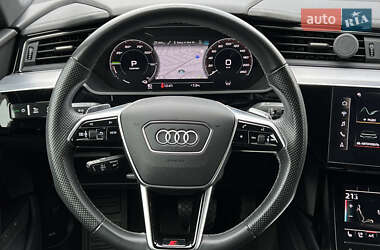 Внедорожник / Кроссовер Audi e-tron S Sportback 2022 в 