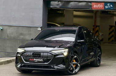Позашляховик / Кросовер Audi e-tron S Sportback 2023 в Харкові