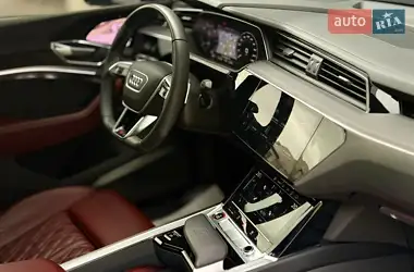 Audi e-tron S Sportback 2023