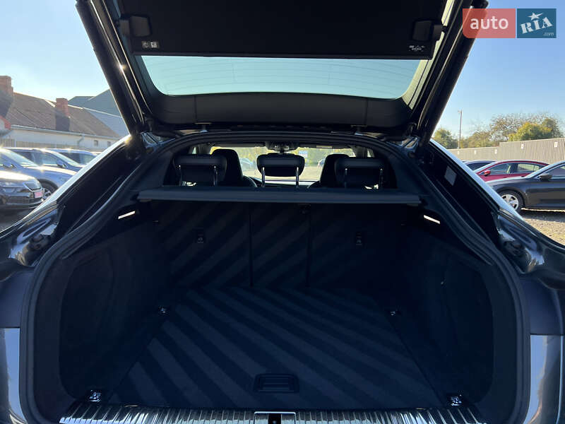 Позашляховик / Кросовер Audi e-tron S Sportback 2022 в Луцьку