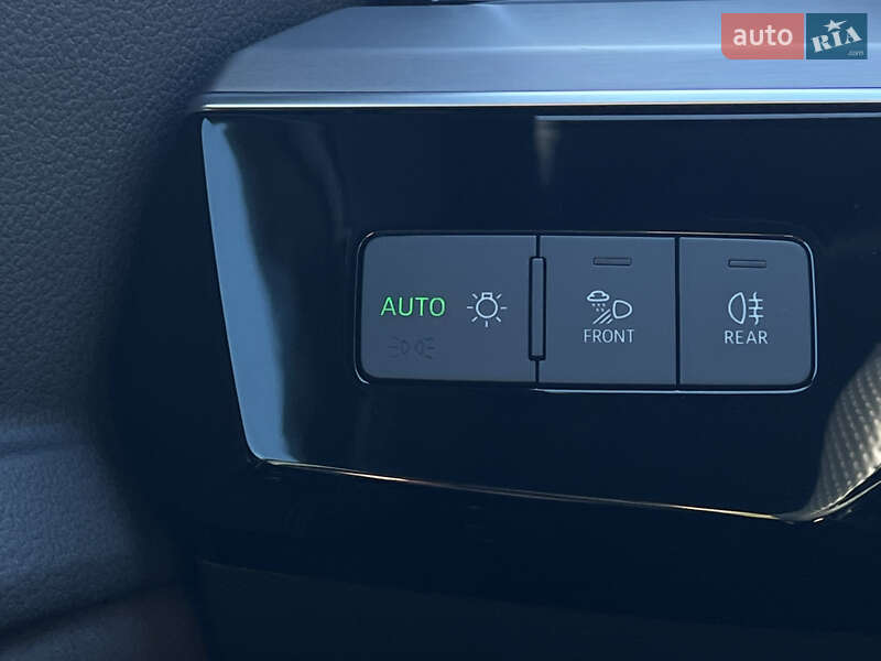 Позашляховик / Кросовер Audi e-tron S Sportback 2022 в Луцьку