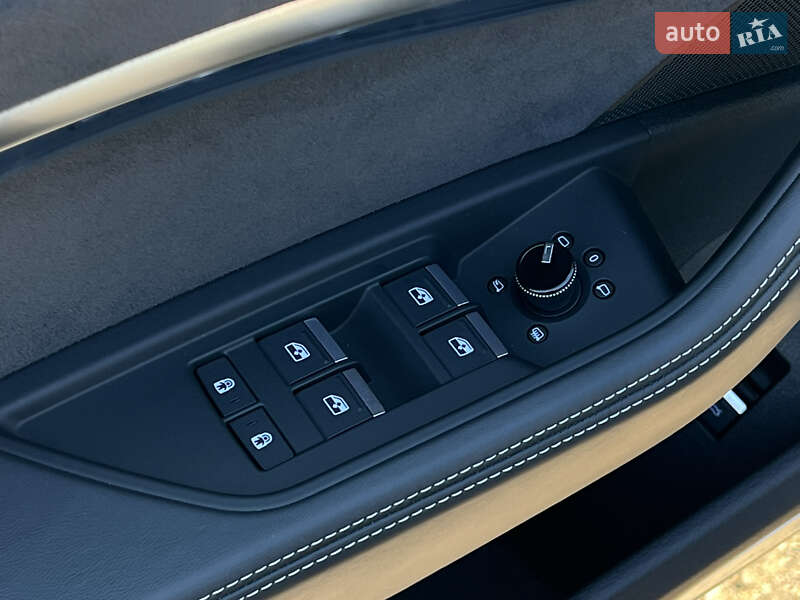 Позашляховик / Кросовер Audi e-tron S Sportback 2022 в Луцьку