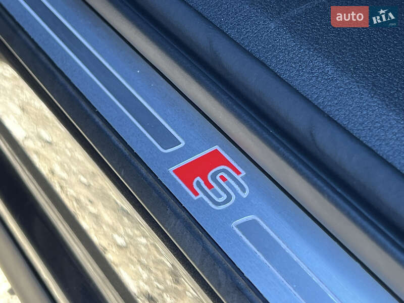 Позашляховик / Кросовер Audi e-tron S Sportback 2022 в Луцьку