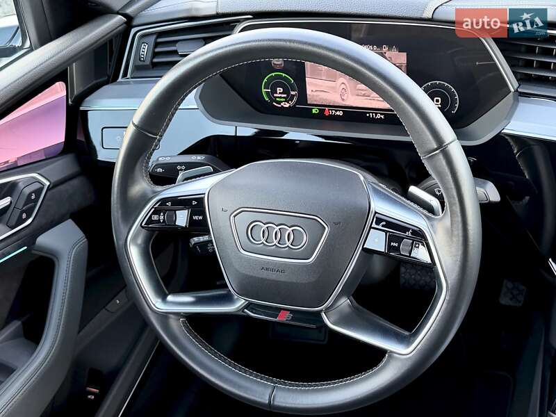 Внедорожник / Кроссовер Audi e-tron S Sportback 2021 в Киеве фото 43 Внедорожник / Кроссовер Audi e-tron S Sportback 2021 в Киеве