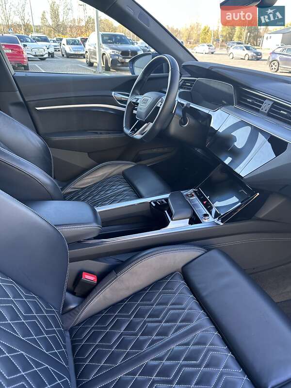 Позашляховик / Кросовер Audi e-tron S Sportback 2021 в Києві фото 5 Позашляховик / Кросовер Audi e-tron S Sportback 2021 в Києві
