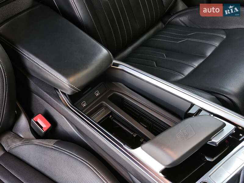 Позашляховик / Кросовер Audi e-tron S Sportback 2021 в Луцьку фото 47 Позашляховик / Кросовер Audi e-tron S Sportback 2021 в Луцьку