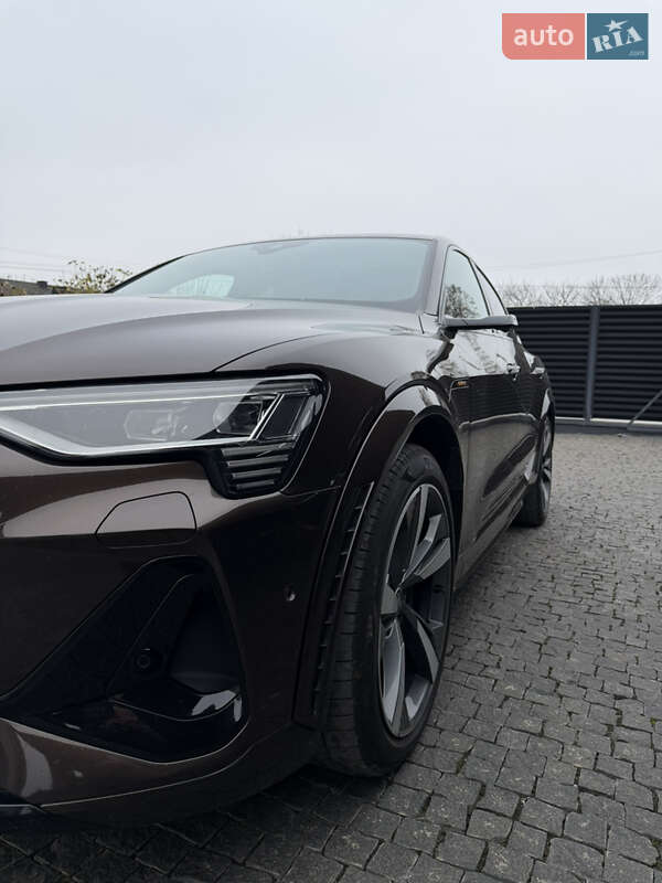 Позашляховик / Кросовер Audi e-tron S Sportback 2021 в Тернополі фото 8 Позашляховик / Кросовер Audi e-tron S Sportback 2021 в Тернополі