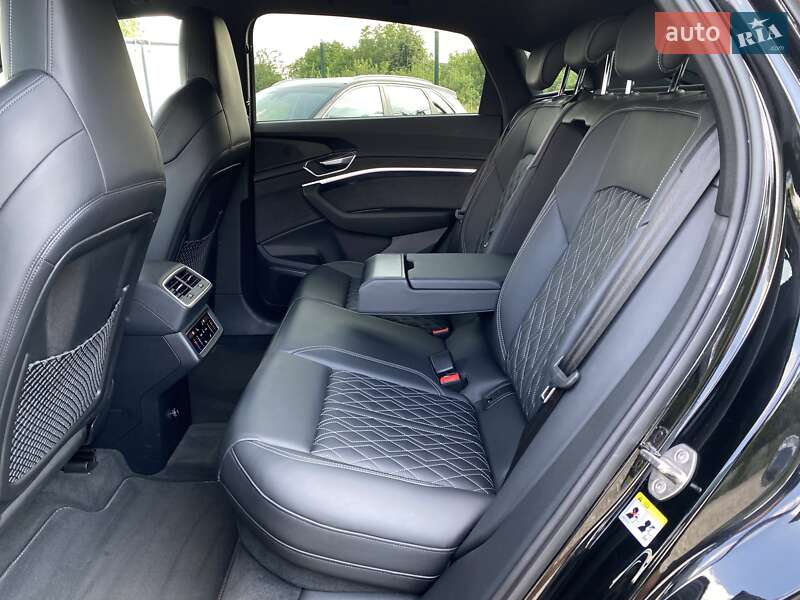 Внедорожник / Кроссовер Audi e-tron S Sportback 2023 в Львове