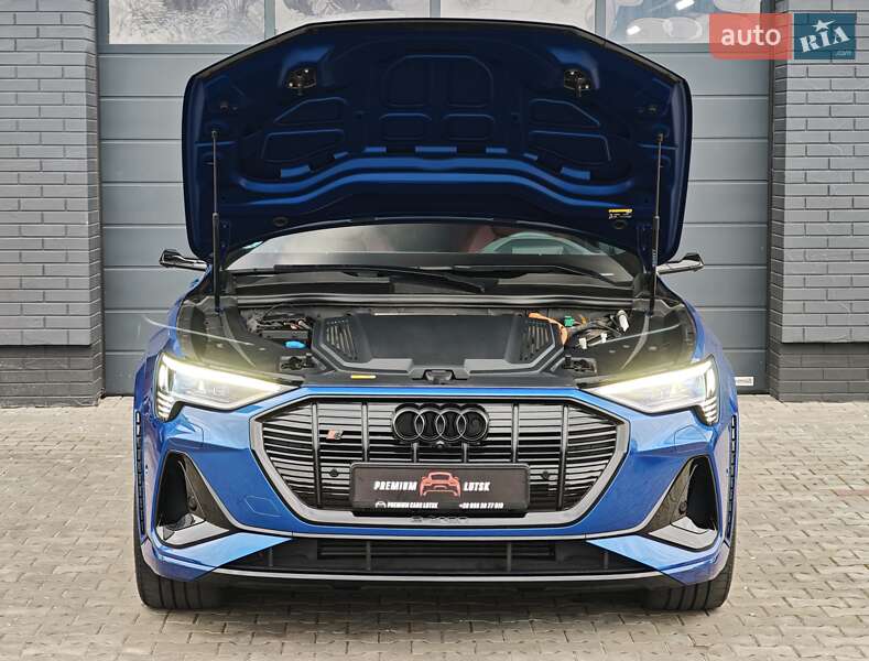 Позашляховик / Кросовер Audi e-tron S Sportback 2021 в Луцьку