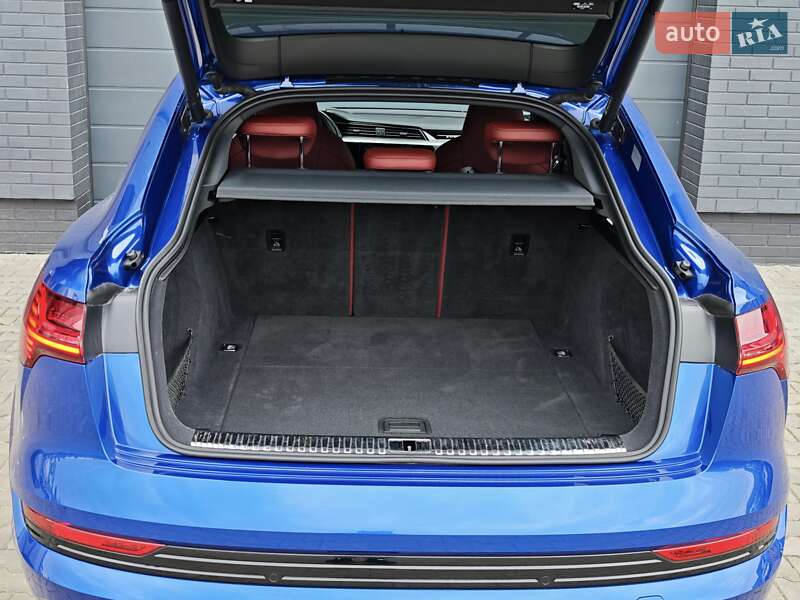Позашляховик / Кросовер Audi e-tron S Sportback 2021 в Луцьку