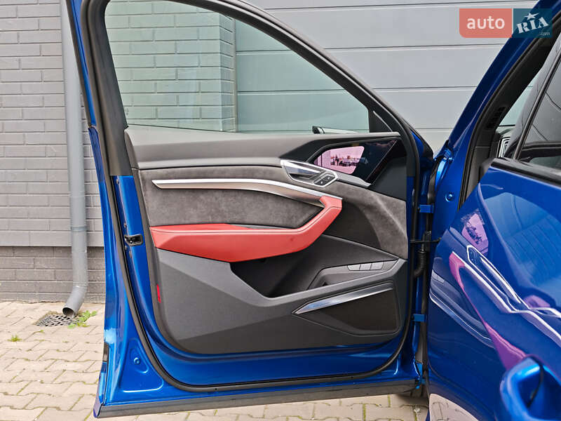 Позашляховик / Кросовер Audi e-tron S Sportback 2021 в Луцьку