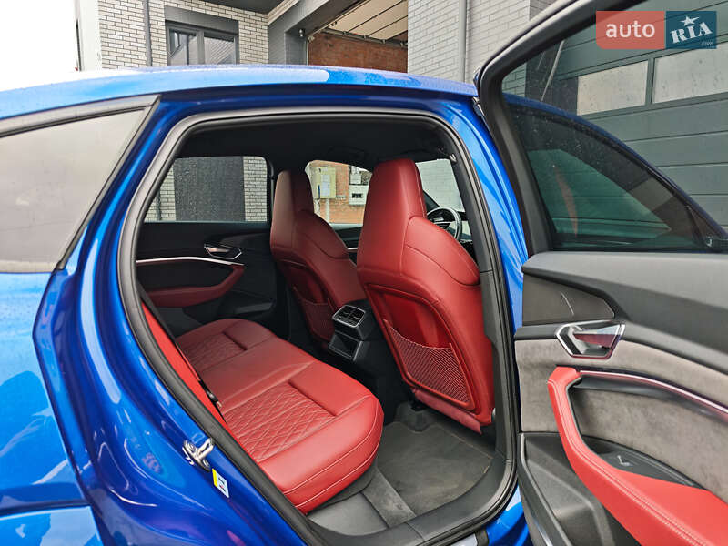Позашляховик / Кросовер Audi e-tron S Sportback 2021 в Луцьку