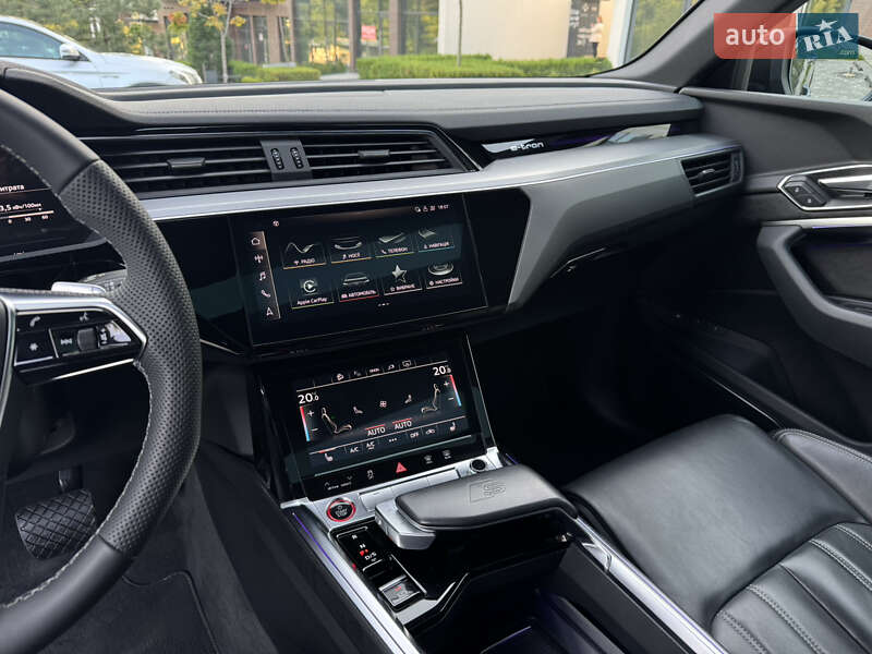 Позашляховик / Кросовер Audi e-tron S Sportback 2021 в Ужгороді
