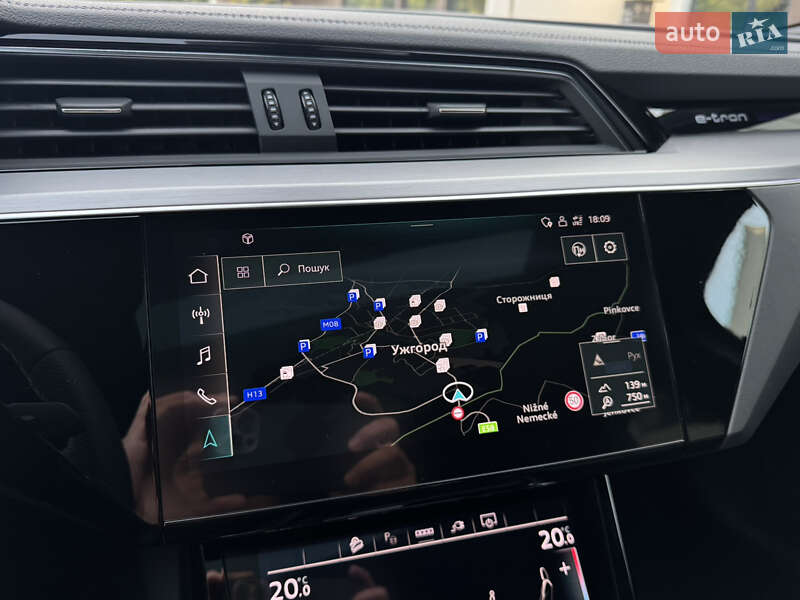 Позашляховик / Кросовер Audi e-tron S Sportback 2021 в Ужгороді