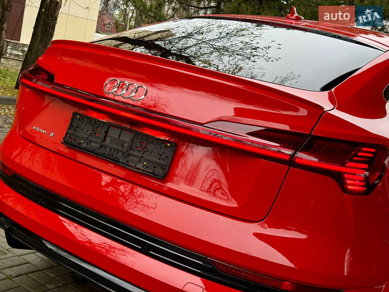Внедорожник / Кроссовер Audi e-tron S Sportback 2022 в Днепре