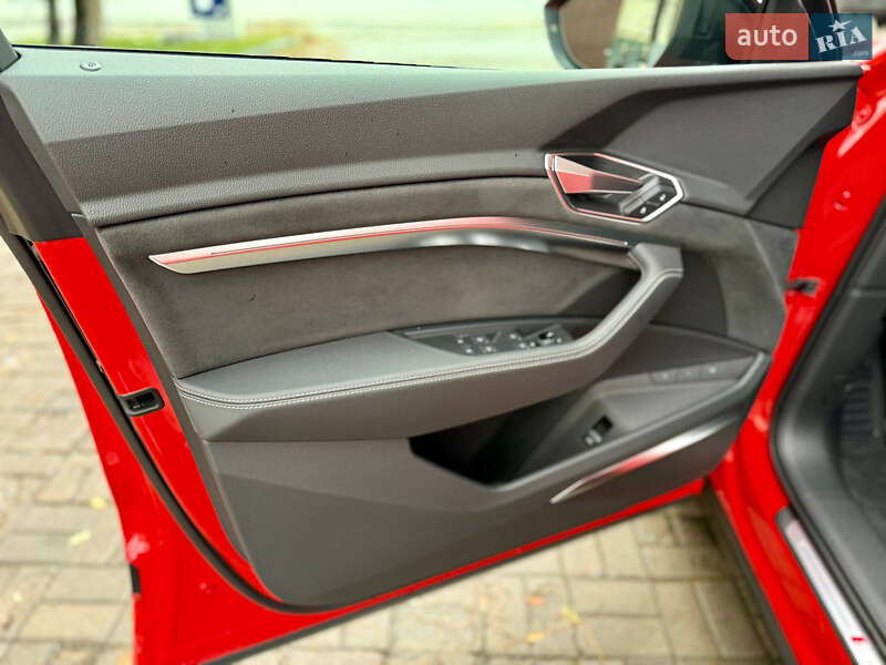 Внедорожник / Кроссовер Audi e-tron S Sportback 2022 в Днепре